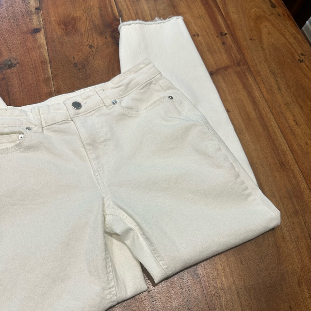 ☀️ OAT New York Stretch White Jeans with Raw Hem - Picture 9 of 16